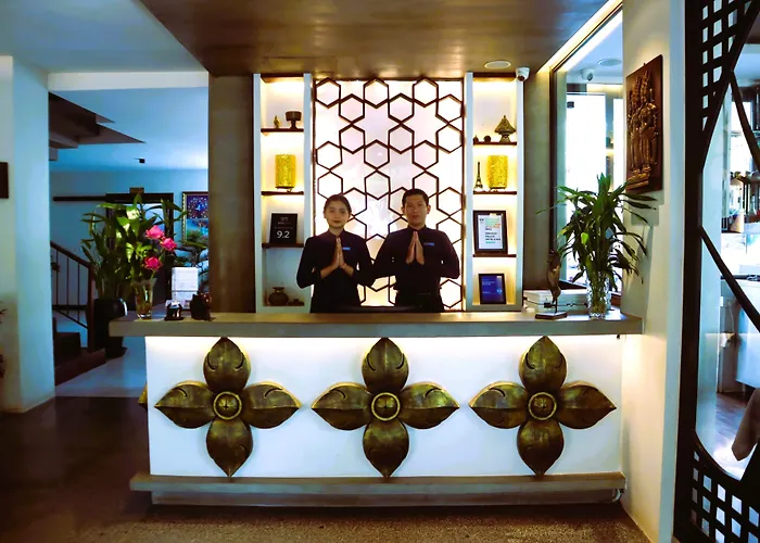 Palace & Siem Reap